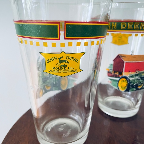 Vintage John Deere Collectible Glasses, Tractor Glasses Set of 4, John Deere - Picture 4 of 4